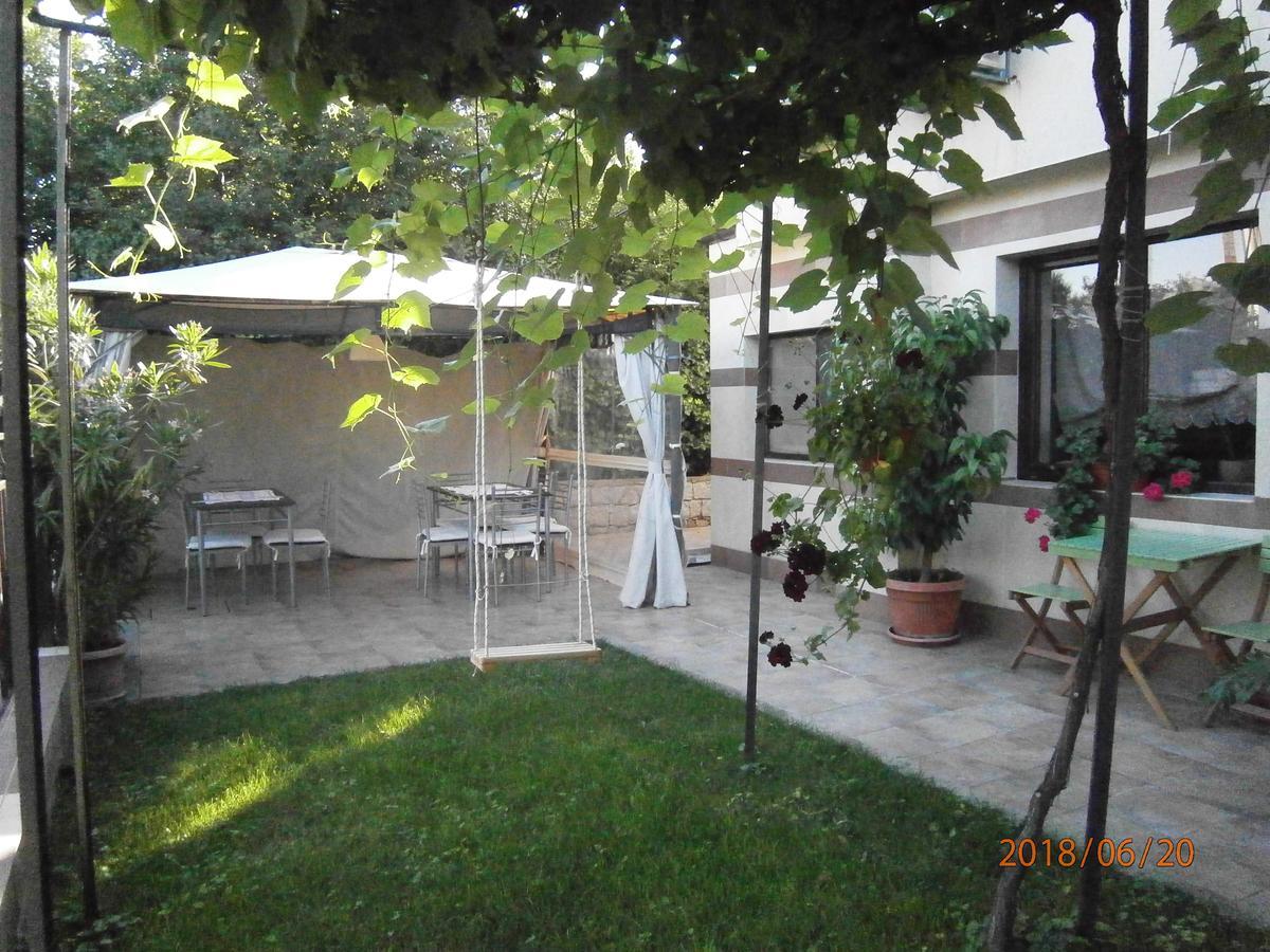 Family Hotel Bellehouse Chernomorets Exterior photo